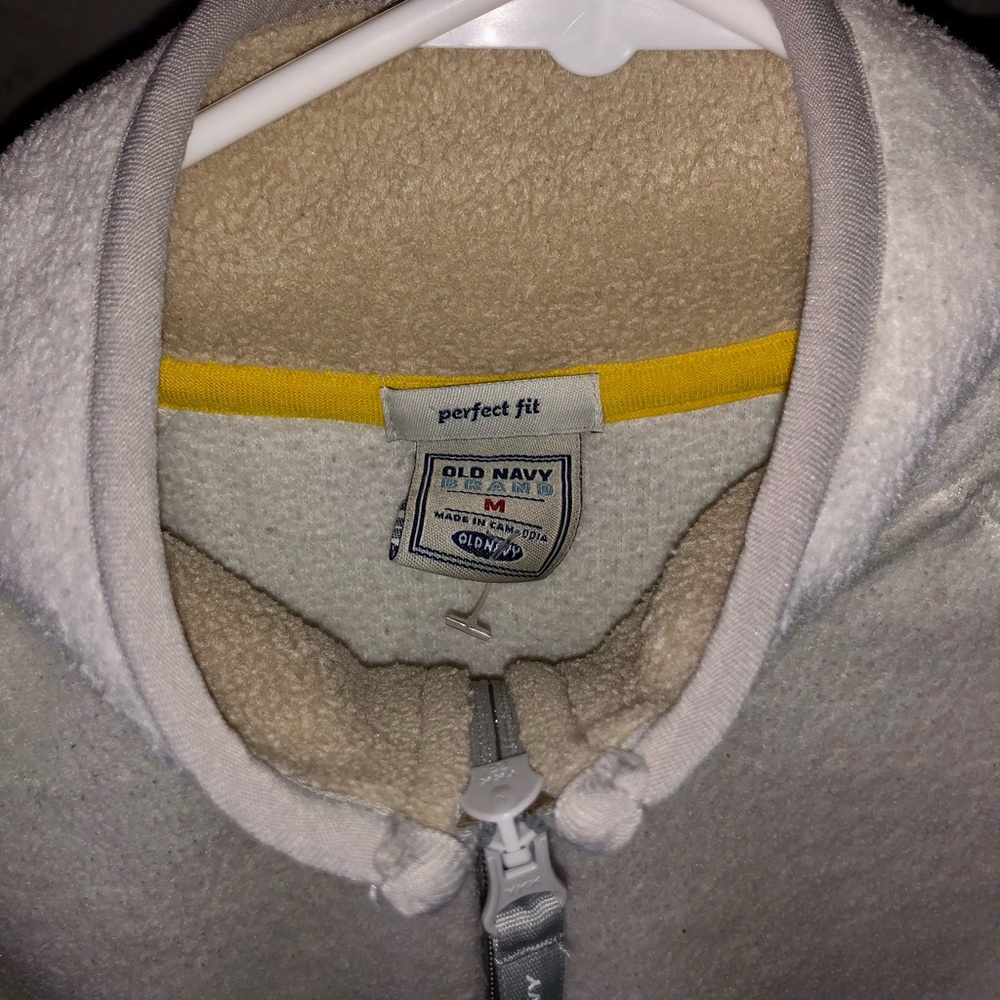 OLD NAVY Cream Fleece Jacket/Pullover in Medium